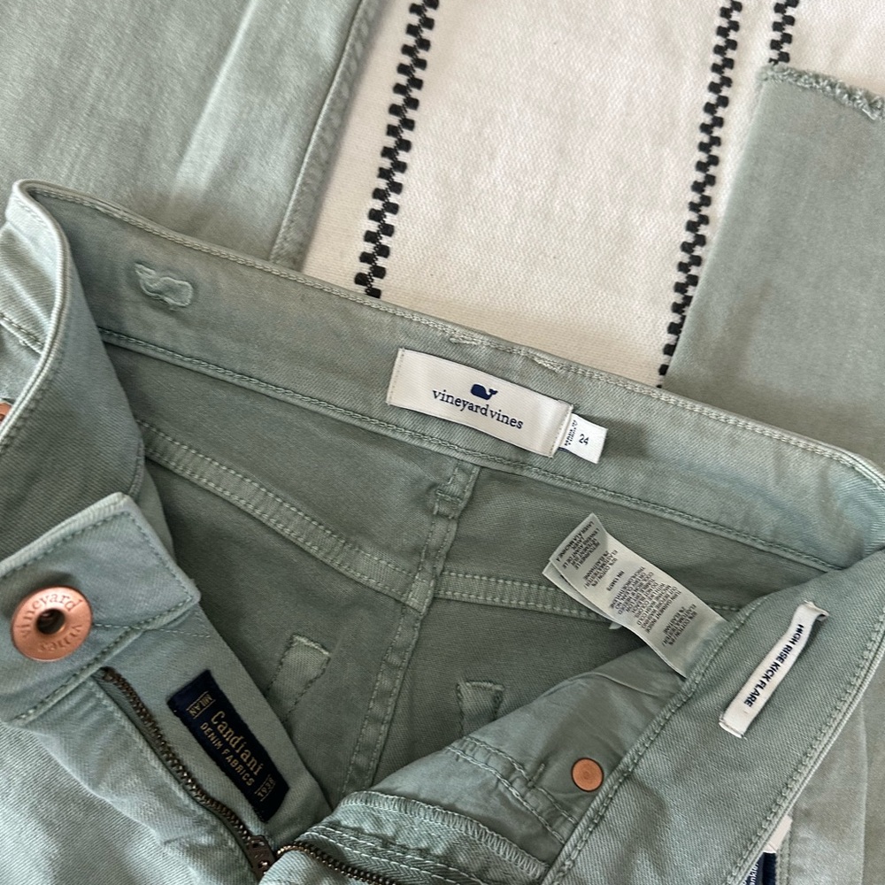Vineyard Vines High Rise Green Jeans - Picture 3 of 7
